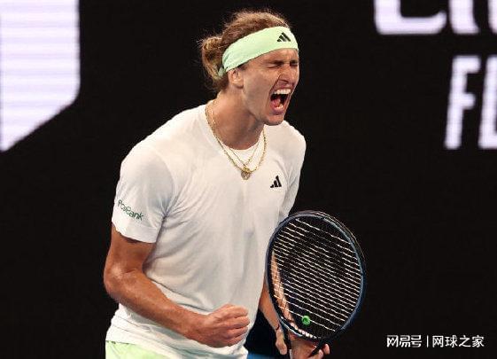 展现出丰富 展现出丰富