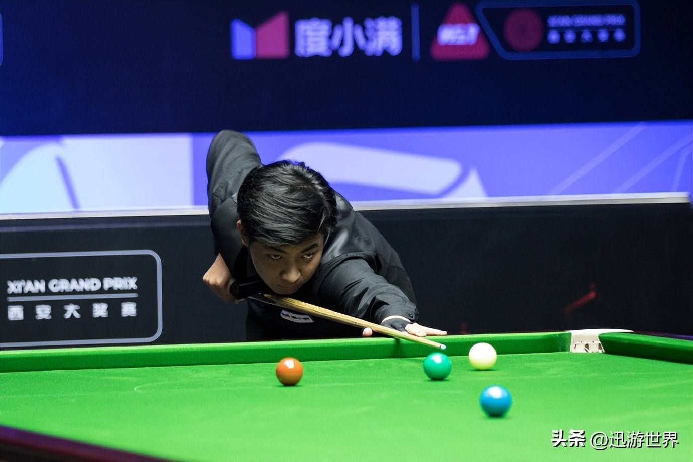 台上再创辉 台上再创辉