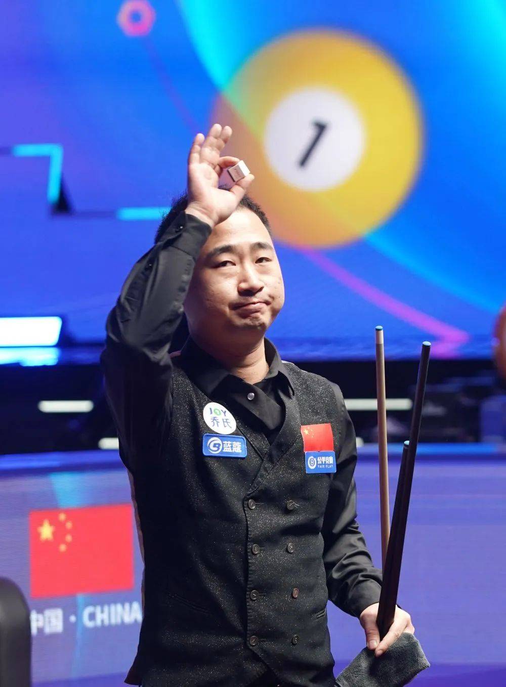 重返賽場並 重返賽場並