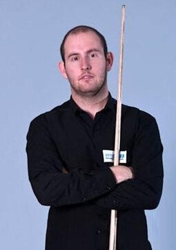 激烈的足球 激烈的足球