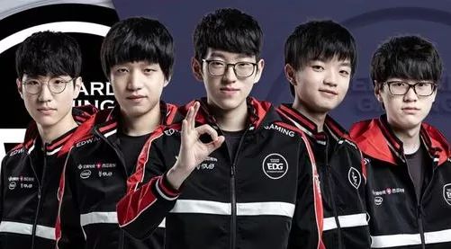 到加盟英超 到加盟英超